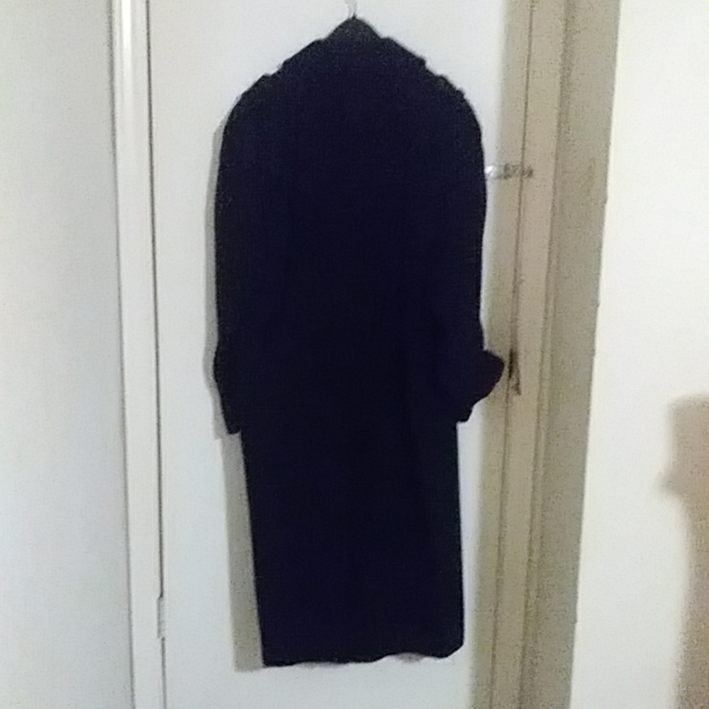 Coat - Picture 3 of 4